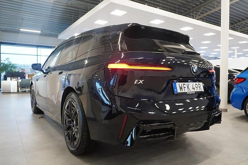 Begagnad BMW iX Comfort Edition 300 kW (408 HK) 2025 Svart SUV