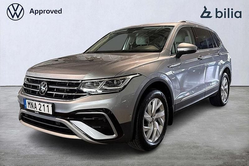 Silver Begagnad 2022 VW Tiguan Allspace Elegance SUV | 399 000 kr (Marknadspris) - Bild 1/4