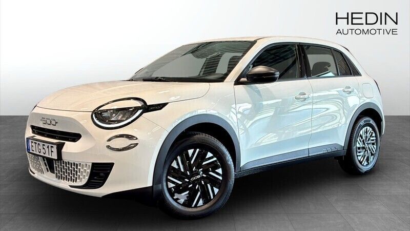 Vit (white) Begagnad 2023 Fiat 600 Pop SUV | 290 800 kr (Marknadspris) - Bild 1/4