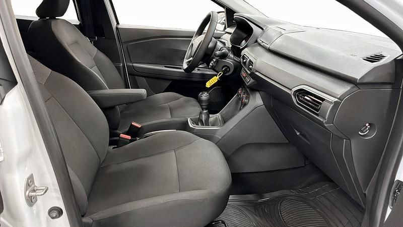 Begagnad Dacia Sandero Essentiel 91 HK (66 kW) 2023 Snövit Halvkombi