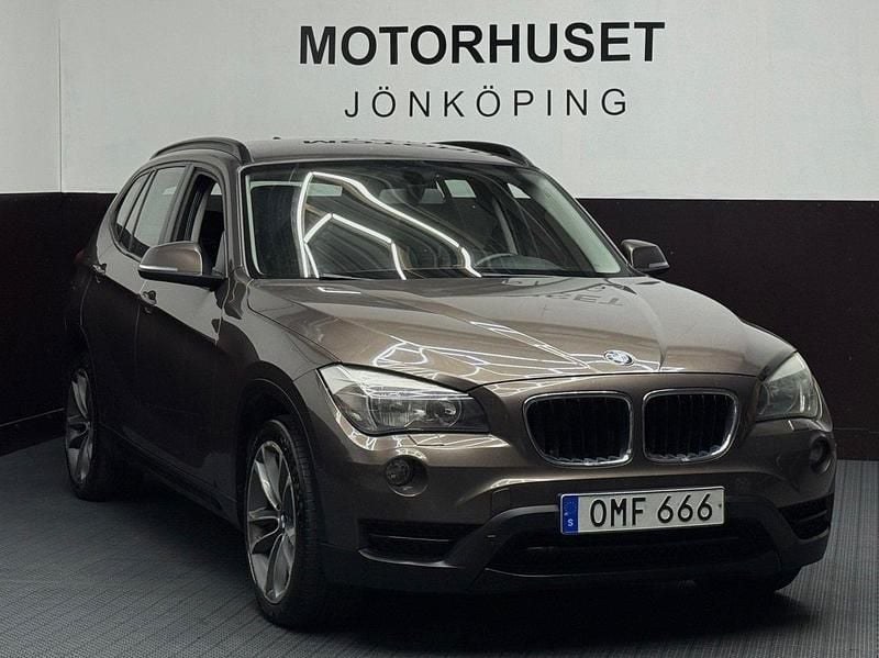 Brun Begagnad 2013 BMW X1 Sport Line SUV | 74 800 kr (Marknadspris) - Bild 1/4