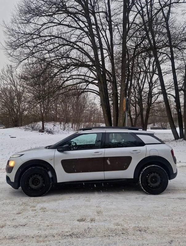 Begagnad Citroën C4 Cactus PureTech 82 HK (60 kW) 2014 Halvkombi