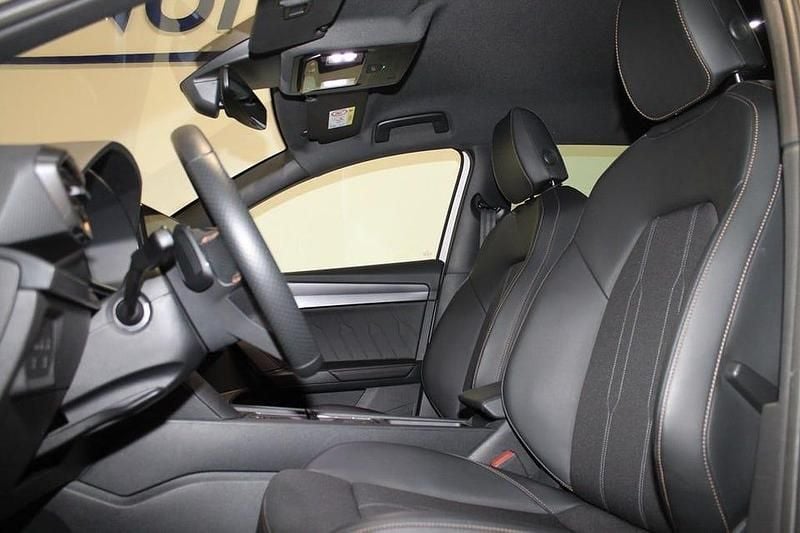 Begagnad Cupra Leon 150 HK (110 kW) 2024 Vit (candy white) Kombi