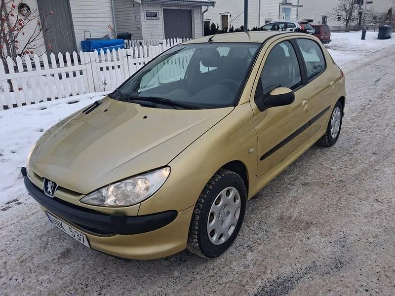 Begagnad Peugeot 206 109 HK (80 kW) 2004 Gulmet
