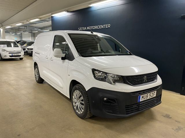 Vit Begagnad 2019 Peugeot Partner Minibuss | 184 900 kr (Lite dyr) - Bild 1/4