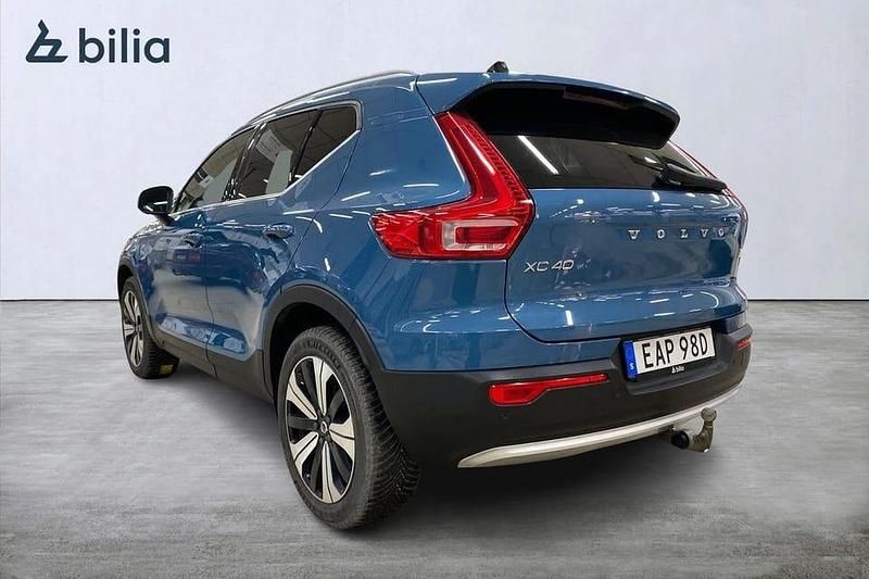 Begagnad Volvo XC40 Plus 265 HK (194 kW) 2023 Blå SUV