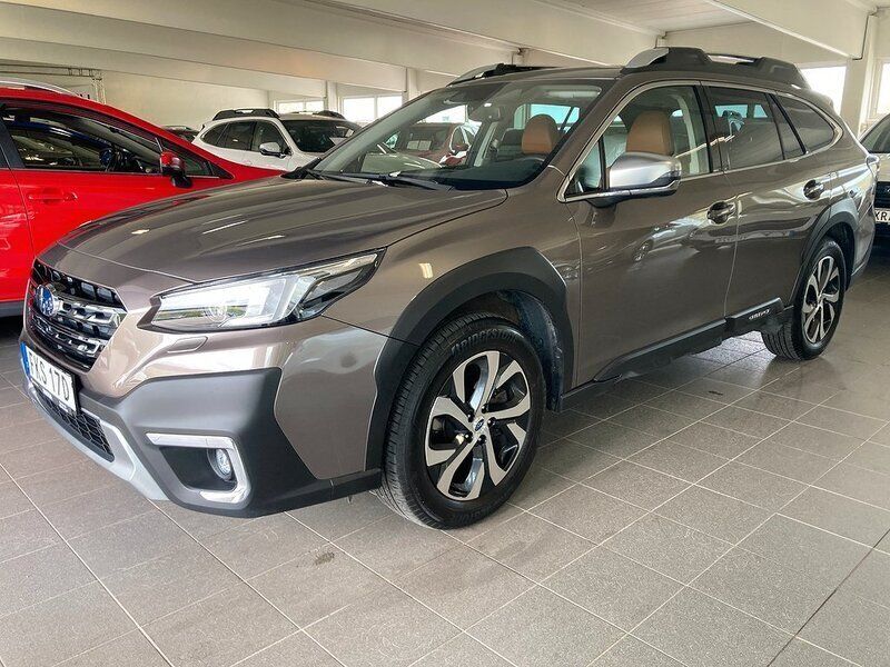 Ljusbrun Begagnad 2022 Subaru Outback SUV | 419 000 kr (Marknadspris) - Bild 1/4