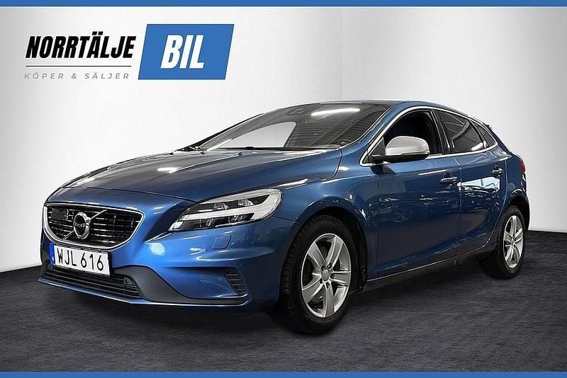 Begagnad Volvo V40 R-Design 152 HK (111 kW) 2018 Blå Halvkombi