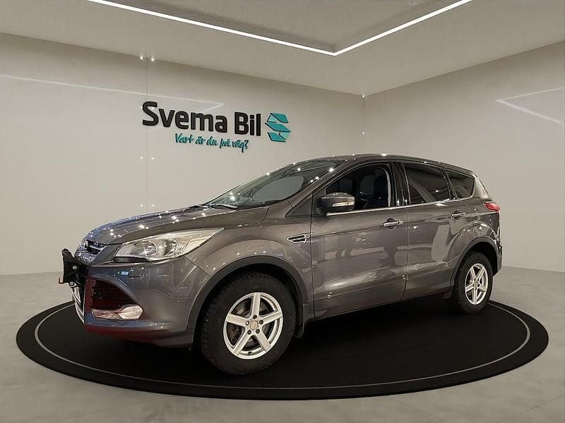 Gråmetallic Begagnad 2014 Ford Kuga Titanium SUV | 129 900 kr (Marknadspris) - Bild 1/4