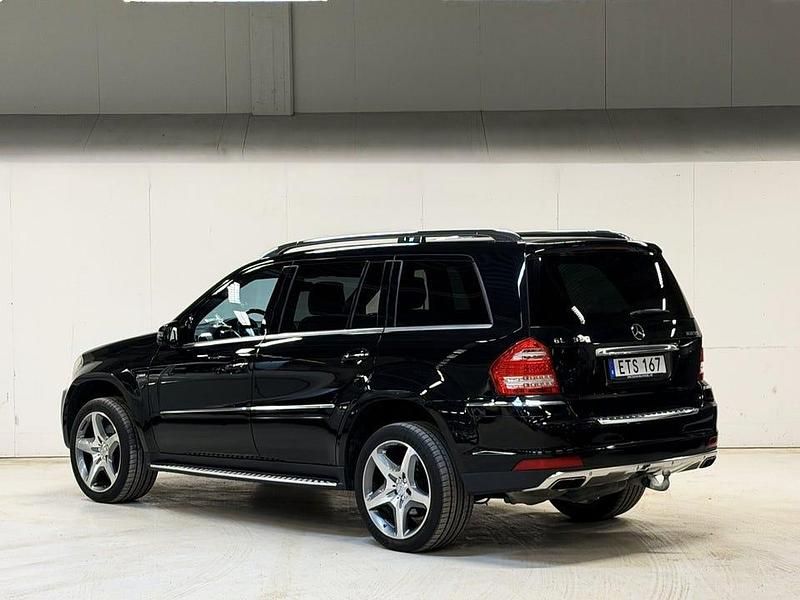 Begagnad Mercedes GL350 211 HK (155 kW) 2011 Svart SUV