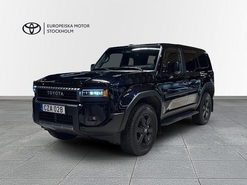 Begagnad Toyota Land Cruiser Executive 205 HK (150 kW) 2024 Svart SUV
