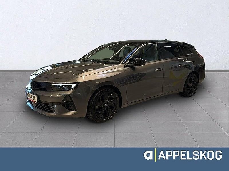 Grå Begagnad 2024 Opel Astra Kombi | 238 900 kr (Marknadspris) - Bild 1/4