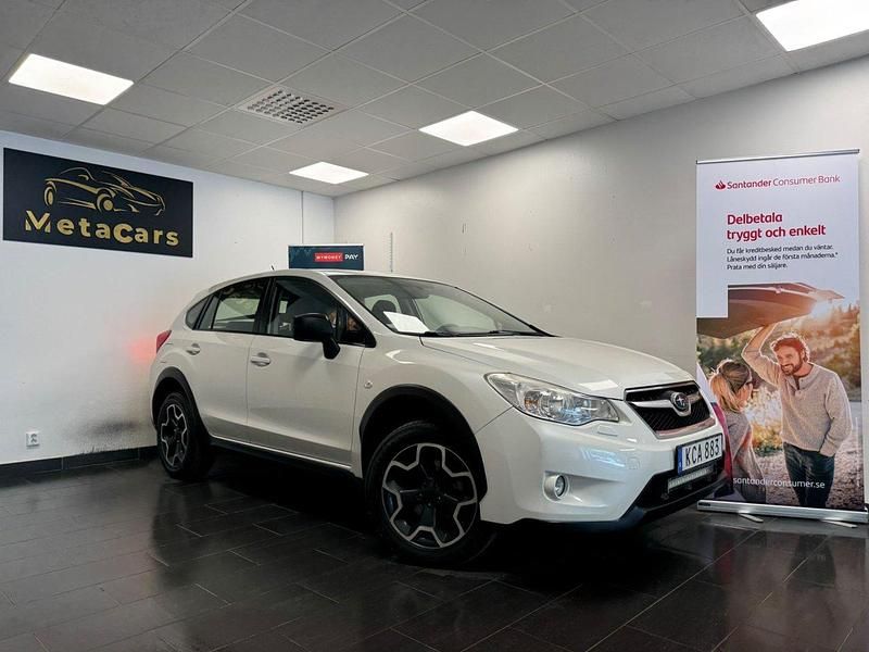 Vit Begagnad 2015 Subaru XV SUV | 134 900 kr (Lite dyr) - Bild 1/4