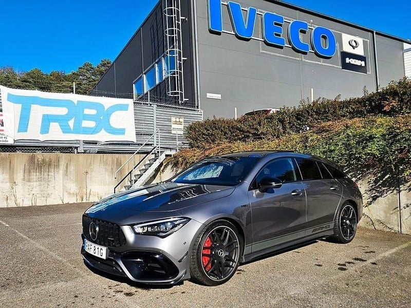 Begagnad Mercedes CLA45 AMG AMG 422 HK (310 kW) 2023 Grå