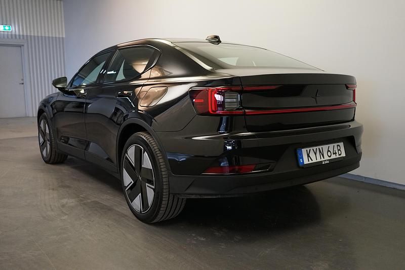 Begagnad Polestar 2 Plus 222 kW (303 HK) 2024 Svart Halvkombi