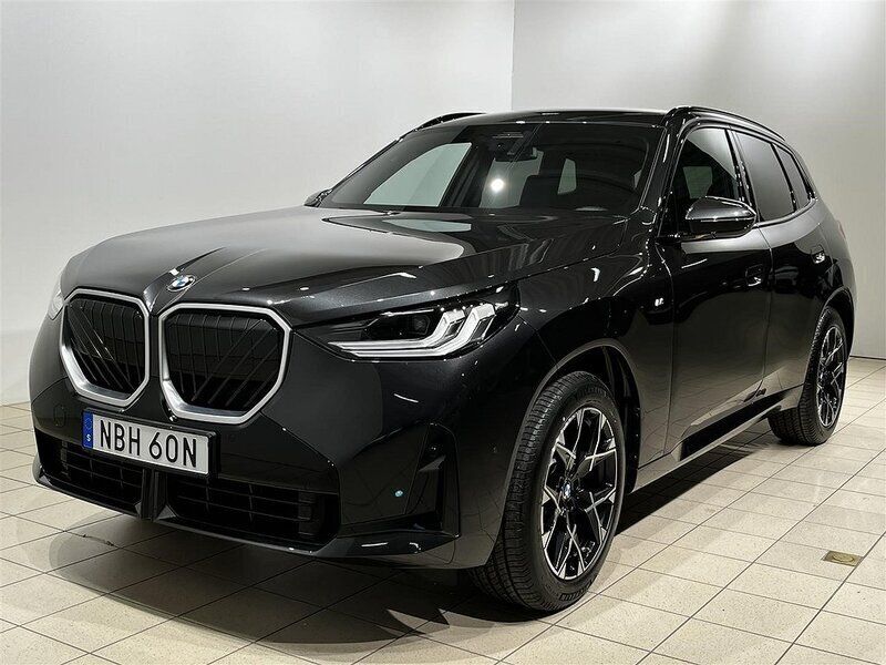 Grå/silver Ny 2024 BMW X3 Efficient Dynamics SUV | 659 500 kr - Bild 1/4