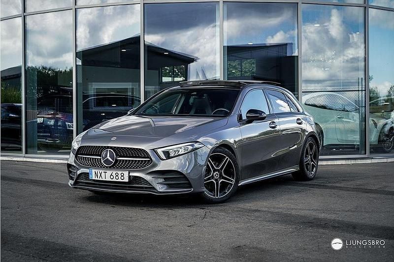 Mörkgrå Begagnad 2018 Mercedes A200 AMG Kombi | 249 900 kr (Dyr) - Bild 1/4