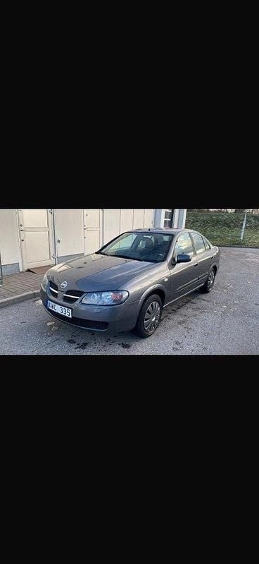 Grå Begagnad 2006 Nissan Almera S Sedan | 29 000 kr (Marknadspris) - Bild 1/4