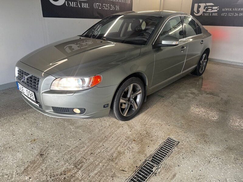 Ljusgrön Begagnad 2007 Volvo S80 Summum Sedan | 59 900 kr (Marknadspris) - Bild 1/4