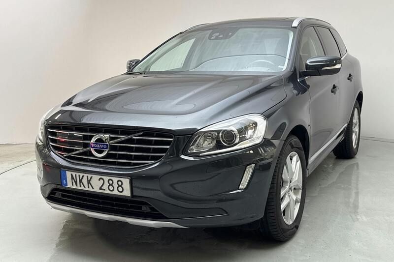 Grå Begagnad 2017 Volvo XC60 Standard SUV | 234 800 kr (Bra pris) - Bild 1/4
