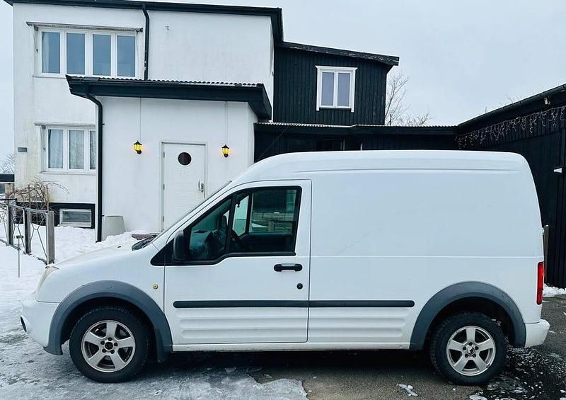 Begagnad Ford Transit Connect 90 HK (66 kW) 2013 Vit Minibuss