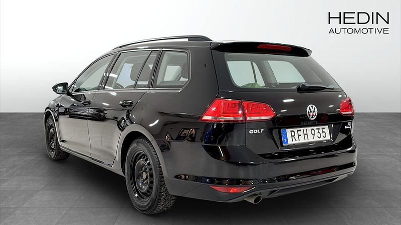 Begagnad VW Golf VII 110 HK (80 kW) 2017 Svart Kombi