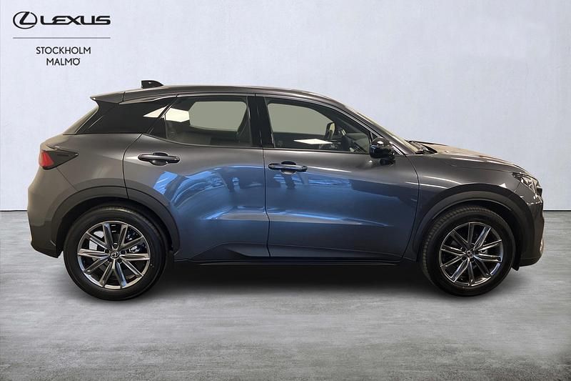 Ny Lexus LBX 137 HK (100 kW) 2025 Grå SUV