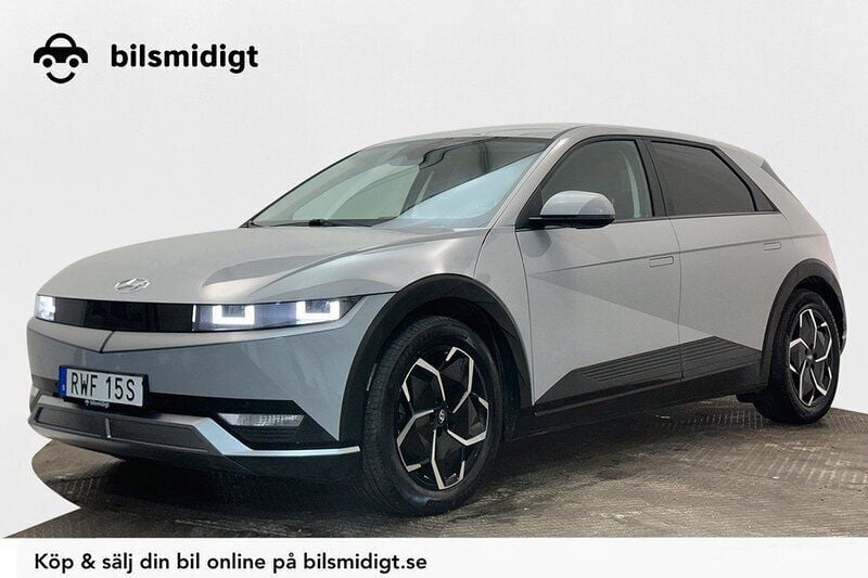Grå Begagnad 2021 Hyundai Ioniq 5 Essential SUV | 349 800 kr (Lite dyr) - Bild 1/3