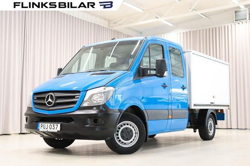 Flerfärgad (blå) Begagnad 2016 Mercedes 316 Van | 239 900 kr (Marknadspris) - Bild 1/4