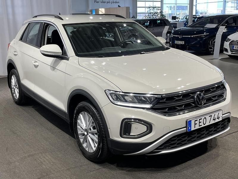 Begagnad VW T-Roc 112 HK (82 kW) 2023 Grå SUV