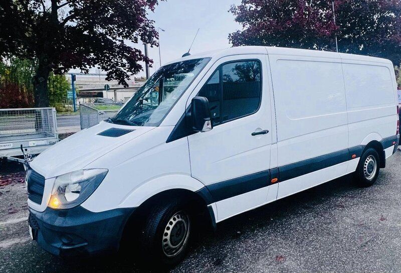 Vit Begagnad 2017 Mercedes Sprinter Van | 179 000 kr (Bra pris) - Bild 1/4