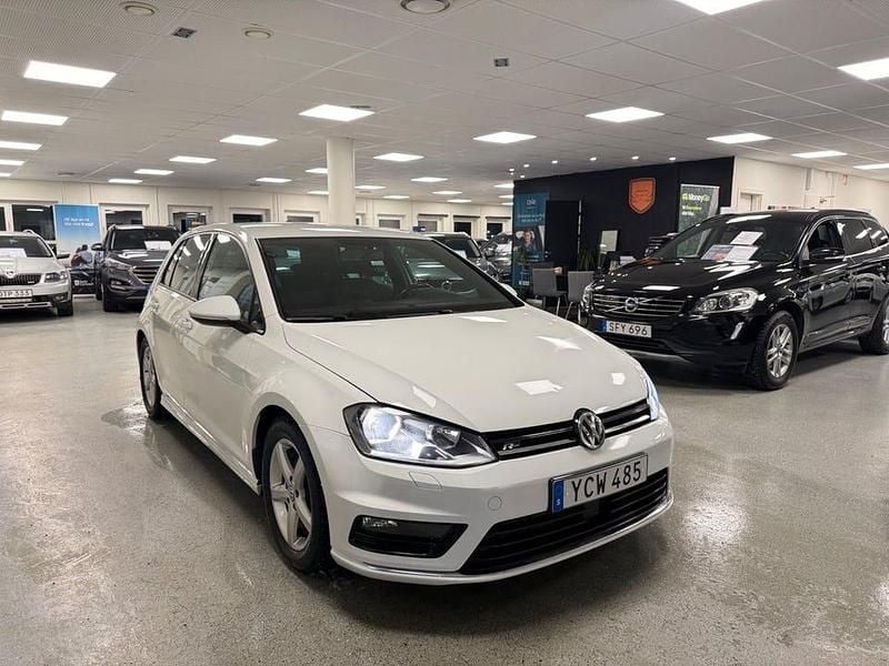 Begagnad VW Golf VII R-line 150 HK (110 kW) 2016 Vit
