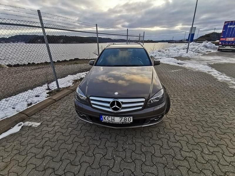 Begagnad 2010 Mercedes C220 | 58 000 kr (Marknadspris) - Bild 1/4