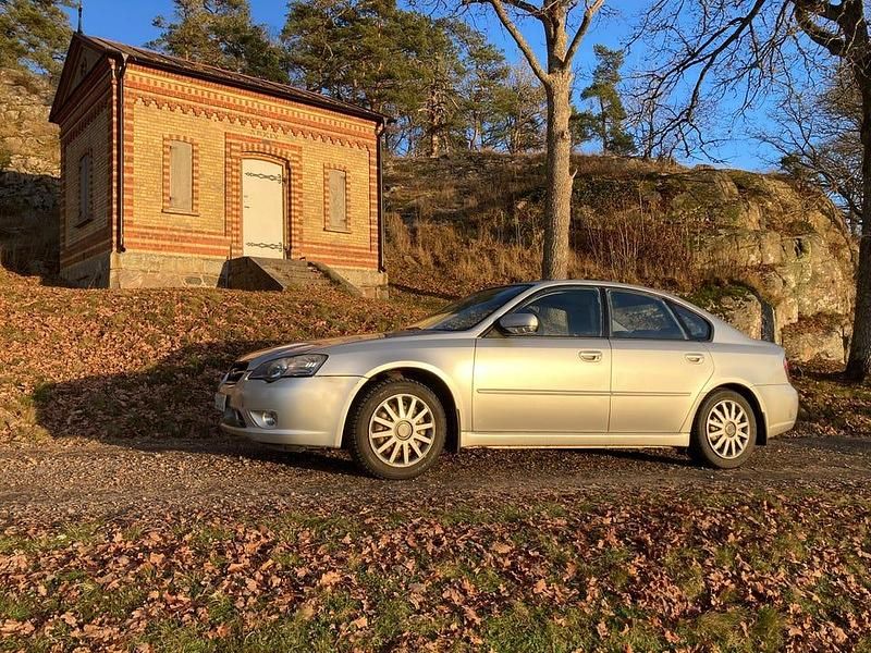 Begagnad 2005 Subaru Legacy Sedan | 21 000 kr (Superpris) - Bild 1/4