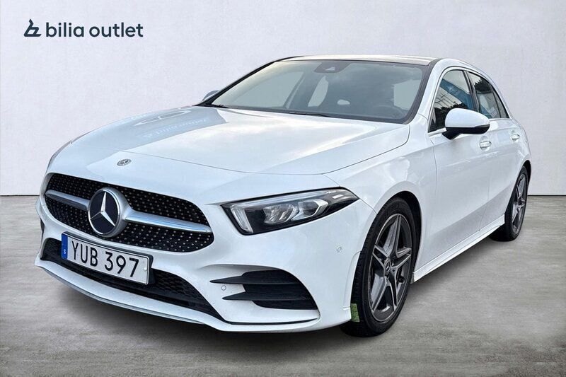 Vit Begagnad 2018 Mercedes A250 AMG line Halvkombi | 259 900 kr (Bra pris) - Bild 1/4