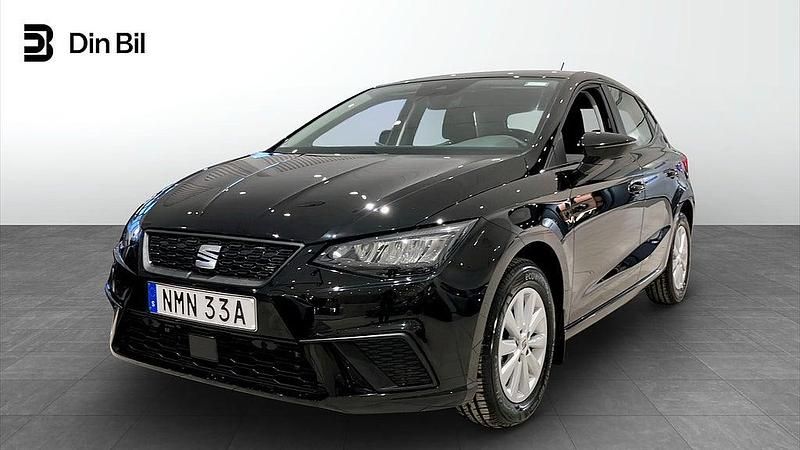 Midnight black metallic Begagnad 2023 Seat Ibiza Style Halvkombi | 184 900 kr (Marknadspris) - Bild 1/4