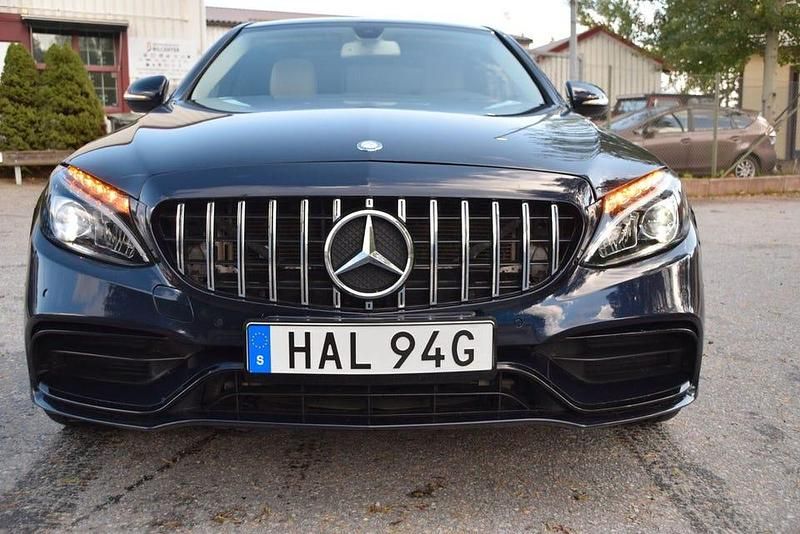 Begagnad Mercedes C63 AMG 245 HK (180 kW) 2015 Mörkblå Sedan
