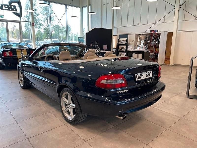 Begagnad Volvo C70 193 HK (141 kW) 1998 Blå Cab