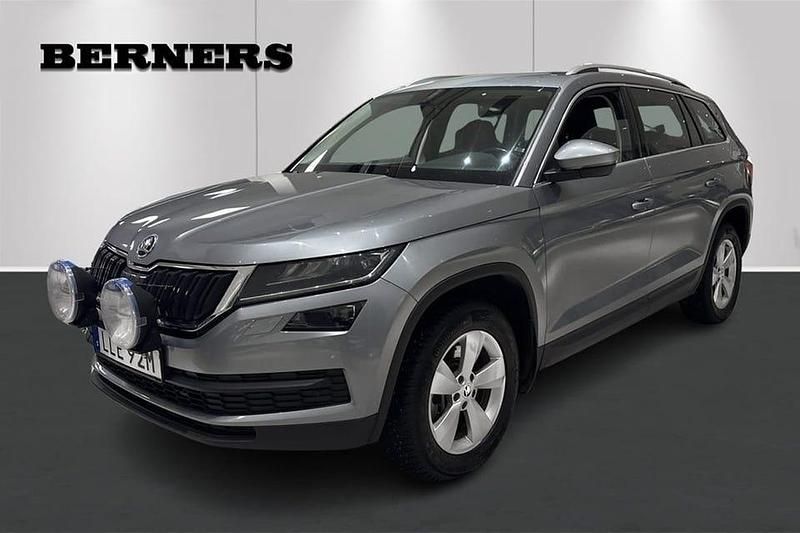 Grå Begagnad 2020 Skoda Kodiaq Style SUV | 259 900 kr (Marknadspris) - Bild 1/4