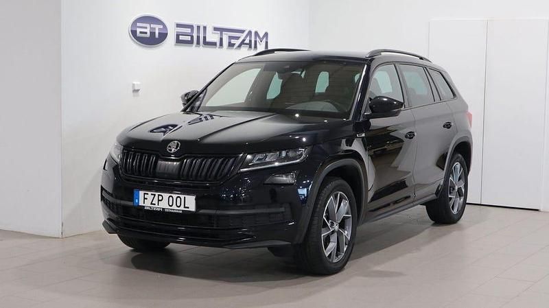 Svart Begagnad 2019 Skoda Kodiaq SportLine SUV | 324 900 kr (Dyr) - Bild 1/4