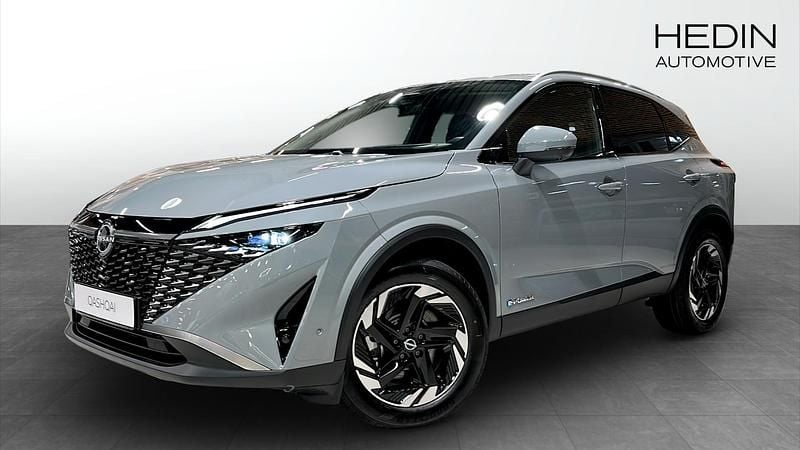 Grå Ny 2025 Nissan Qashqai Comfort SUV | 404 400 kr - Bild 1/4