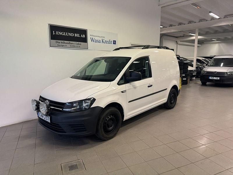 Vit Begagnad 2016 VW Caddy Minibuss | 109 900 kr (Marknadspris) - Bild 1/4