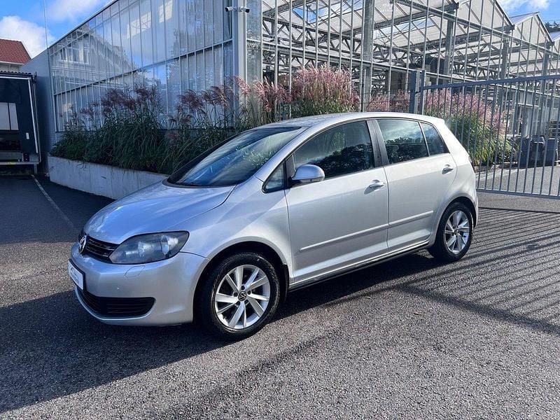 Silver Begagnad 2011 VW Golf VII Halvkombi | 79 900 kr (Bra pris) - Bild 1/4
