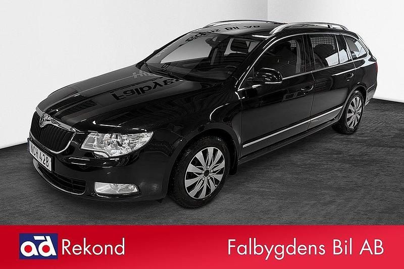 Begagnad Skoda Superb Ambition 140 HK (102 kW) 2012 Svart Kombi