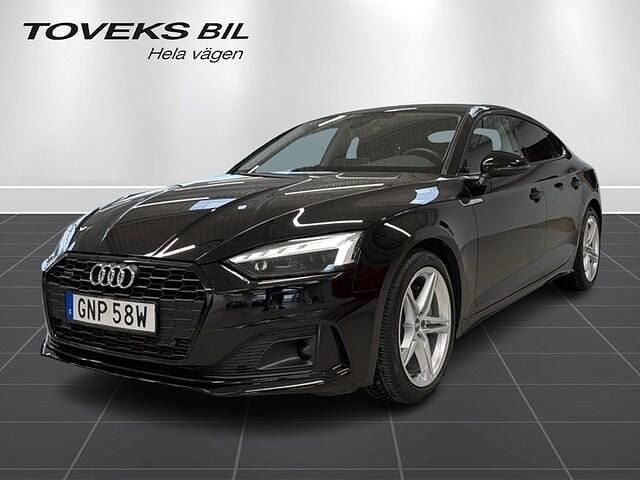 Brilliantsvart Begagnad 2020 Audi A5 Sportback Proline Halvkombi | 322 900 kr (Marknadspris) - Bild 1/4