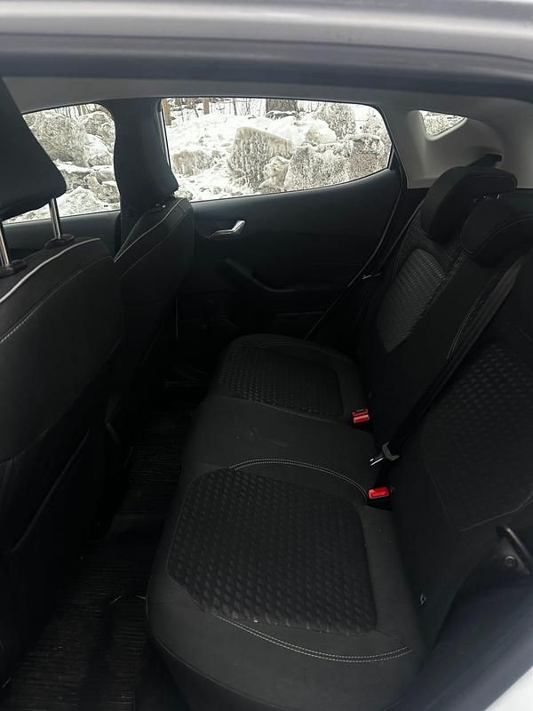 Begagnad Ford Fiesta 100 HK (73 kW) 2017