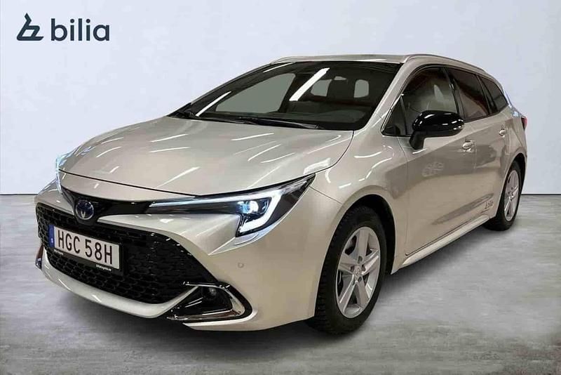 Begagnad Toyota Corolla 2025 Silver Kombi