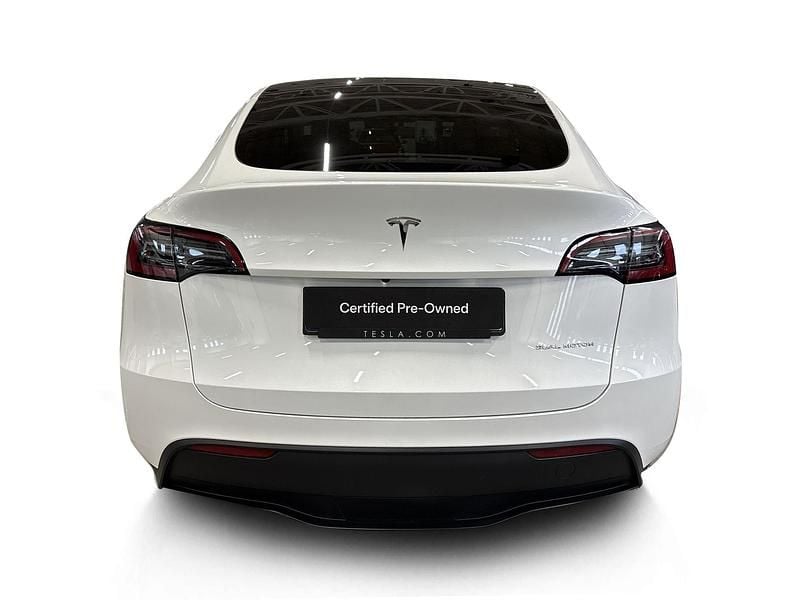 Begagnad Tesla Model Y Long Range AWD 378 kW (514 HK) 2023 Vit SUV