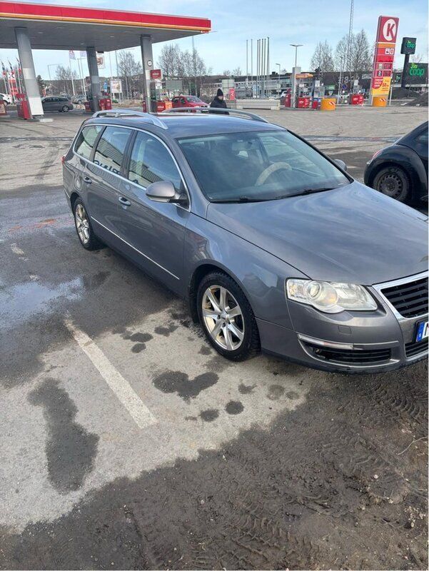 Grå Begagnad 2008 VW Passat Sportline Kombi | 15 000 kr (Bra pris) - Bild 1/4