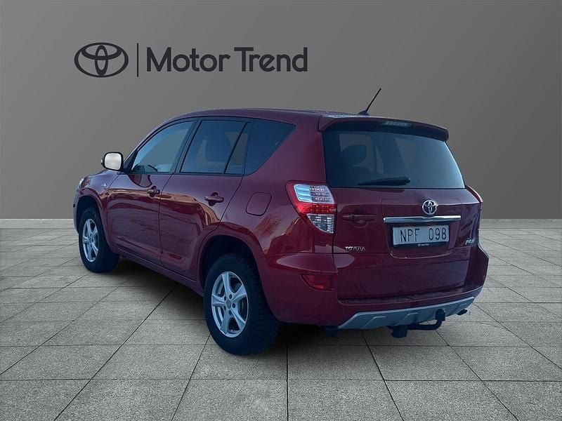 Begagnad Toyota RAV4 151 HK (111 kW) 2012 Röd SUV